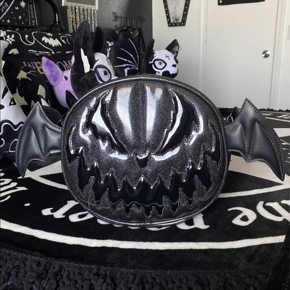 *FOR TRADE DO NOT PURCHASE* Love Pain and Stitches Bad Company Bat Wing Bag